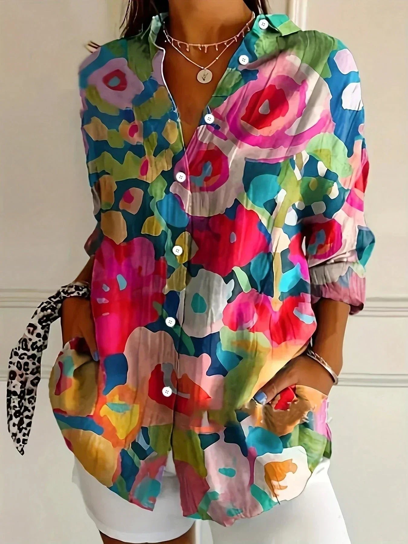 Lianne | Kleurrijke blouse met knopen – Lichte stof
