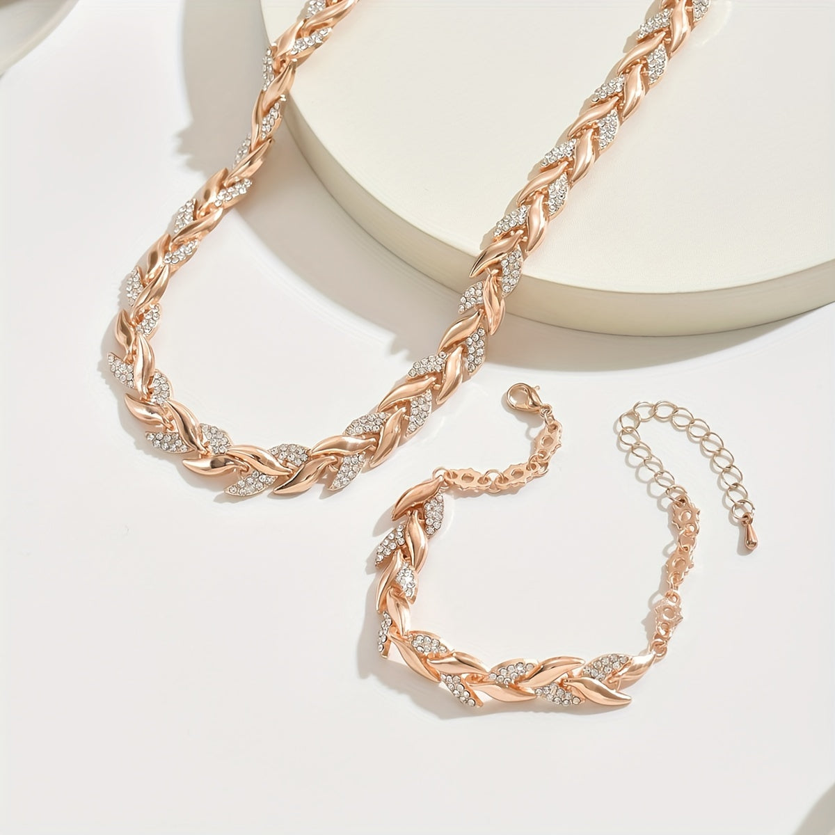 Soralyne | Elegante Set Met Vissenstaarten en Strasssteentjes